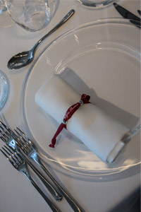 Photo of a detail of a table set